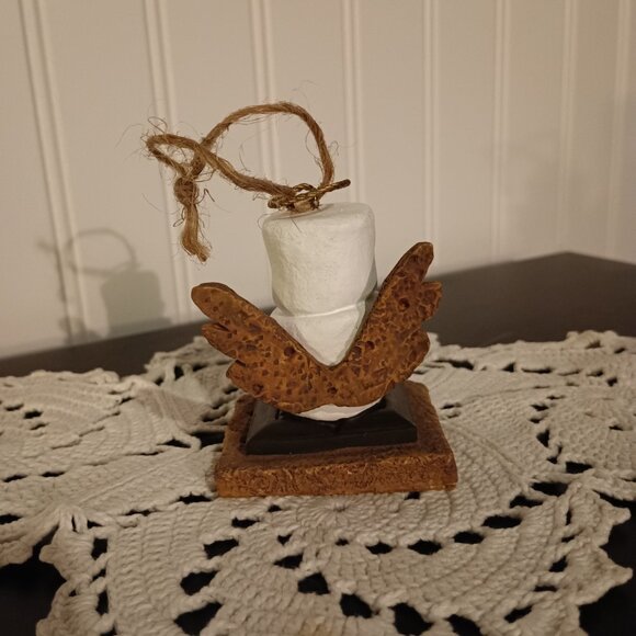 The Original S'mores Midwest Of Cannon Falls Angel Holding Heart Ornament 3" VTG - Picture 2 of 8